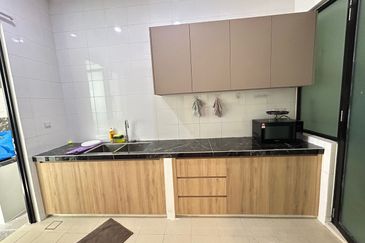 Duta Villa, Setia Alam