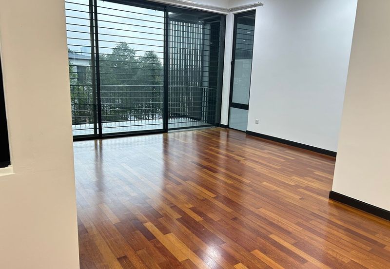 Duta Villa, Setia Alam