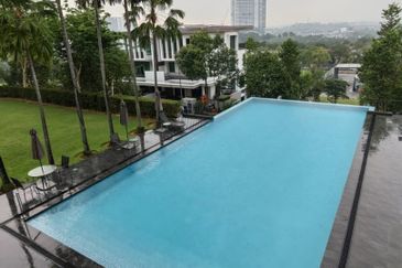 Duta Villa, Setia Alam