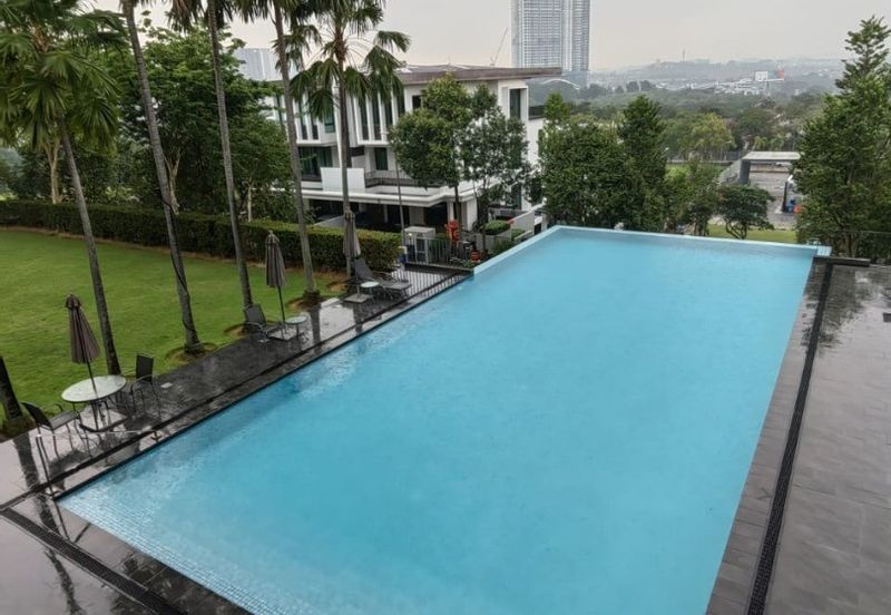 Duta Villa, Setia Alam