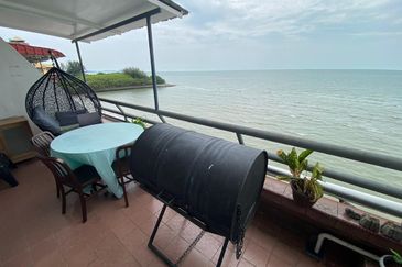 Paradise Lagoon Apartment