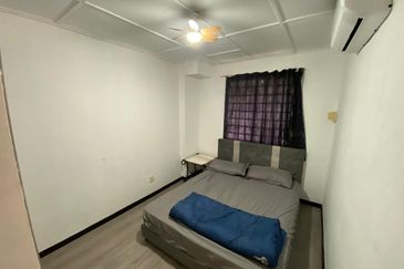 Paradise Lagoon Apartment