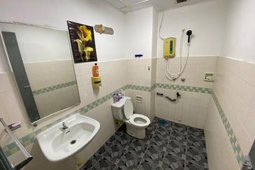 Paradise Lagoon Apartment