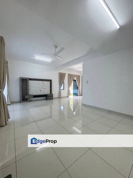 Bandar Cemerlang 2 Storey Endlot With Land For Sale, Johor, Ulu Tiram