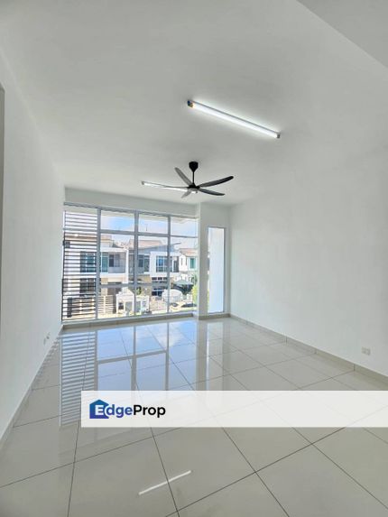  Emerald Residence @ Seri Alam Double storey terrace house For Sale, Johor, Masai