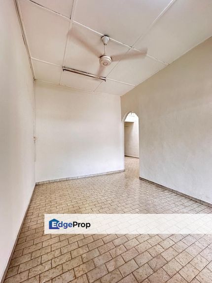  Taman Selatan, Kulai @ Single Storey Terrace For Sale, Johor, Kulai