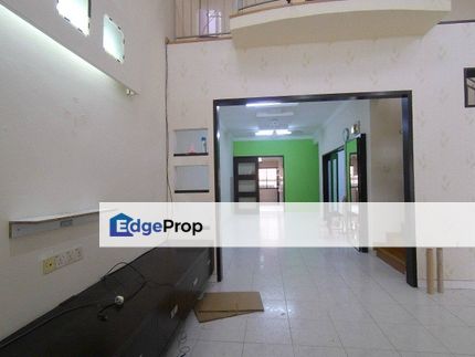 Taman Pelangi Indah 1.5 Storey For Sale, Johor, Ulu Tiram