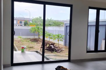 Desa Palma, Nasa City