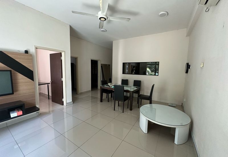 Palazio ( Pangsapuri Mayland Austin )