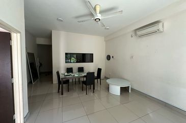 Palazio ( Pangsapuri Mayland Austin )