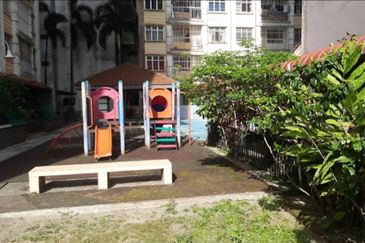 Villa Krystal, Bandar Selesa Jaya