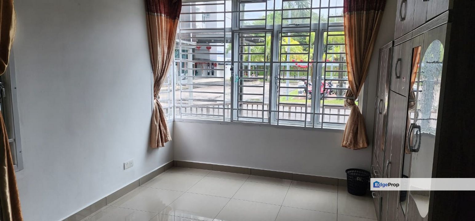 EastBay Taman MegaRia Johor Bahru ground floor with private empty land, Johor, Masai