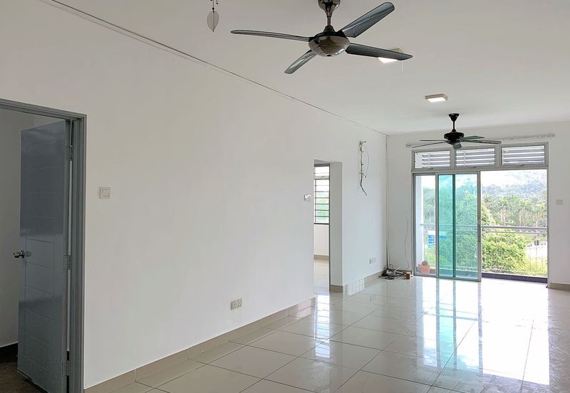 Eastbay Luxury Apartment