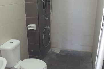 Eastbay Luxury Apartment