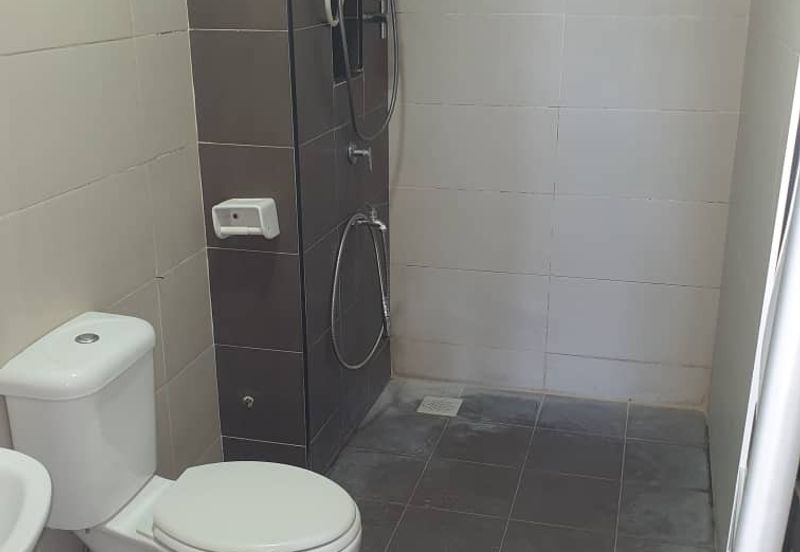 Eastbay Luxury Apartment