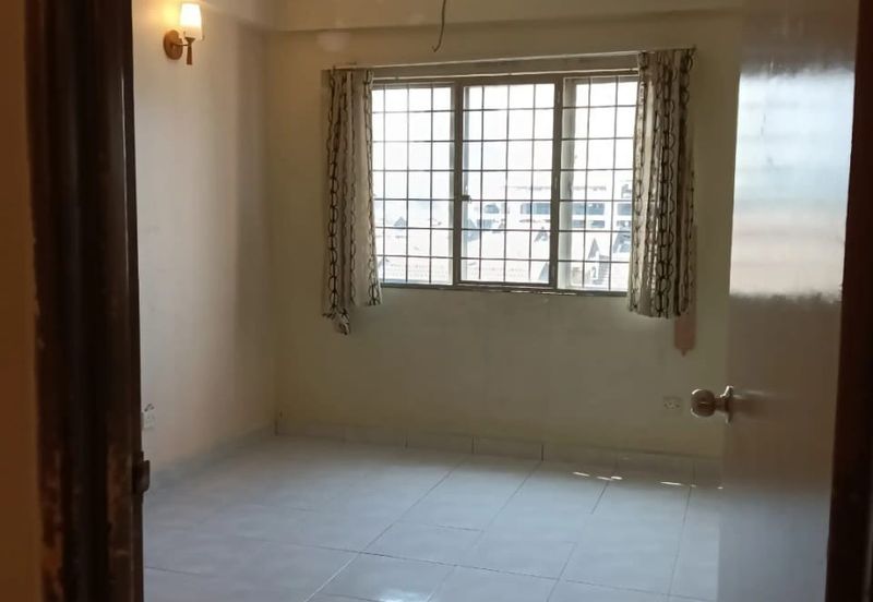 Medan Putra Condominium