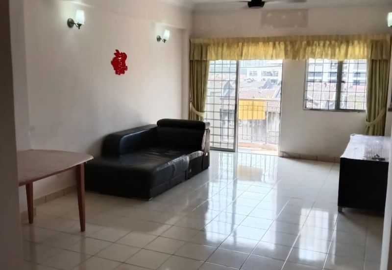 Medan Putra Condominium