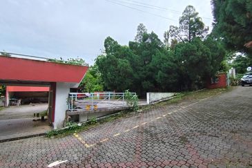 4 adjoining apartments in taman duta for sale, RM7 million only