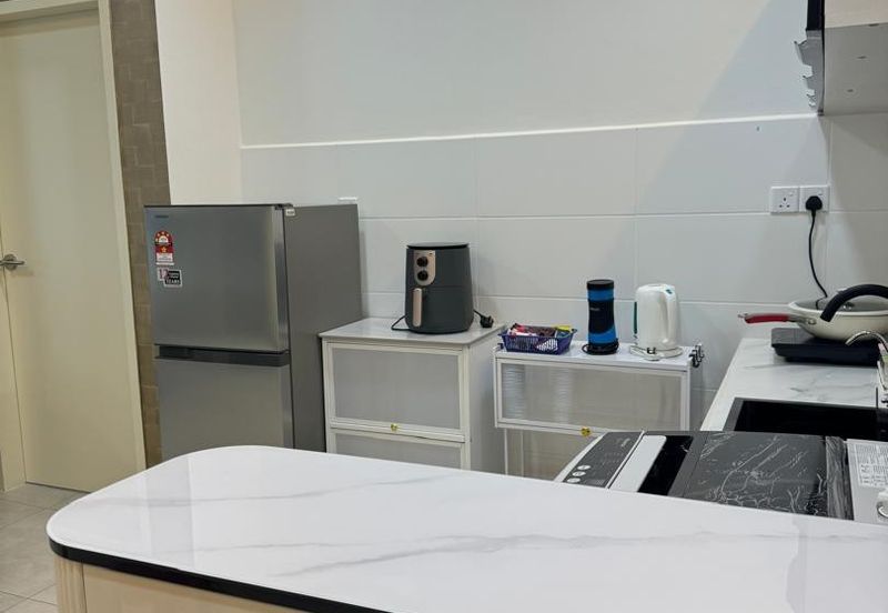 Meta Residence @ Meta City