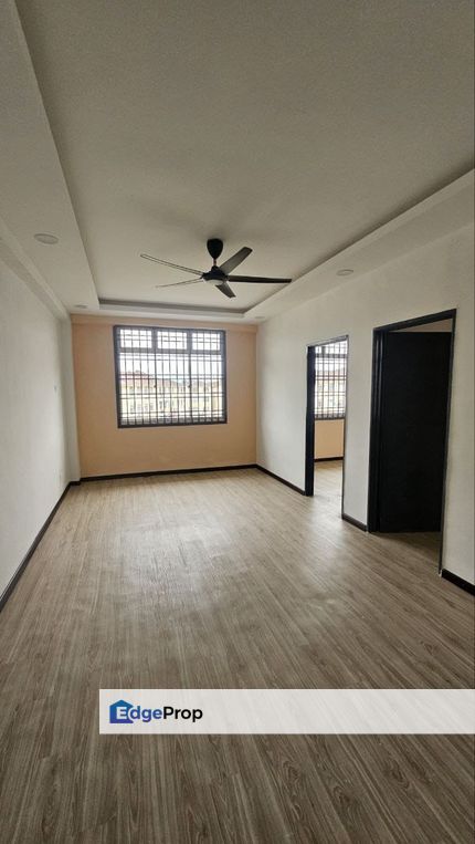 Skudai Baru Medium Cost Flat Fully Renovated For Sale Full Loan, Johor, Skudai