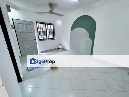 TAMAN MELOR TAMPOI LOW COST FLAT RENOVATED FOR SALE FULL LOAN, Johor, Johor Bahru