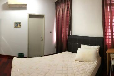 The Canal Garden South, Horizon Hills