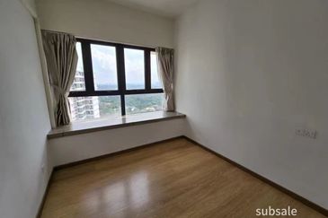 Baypoint @ Country Garden Danga Bay