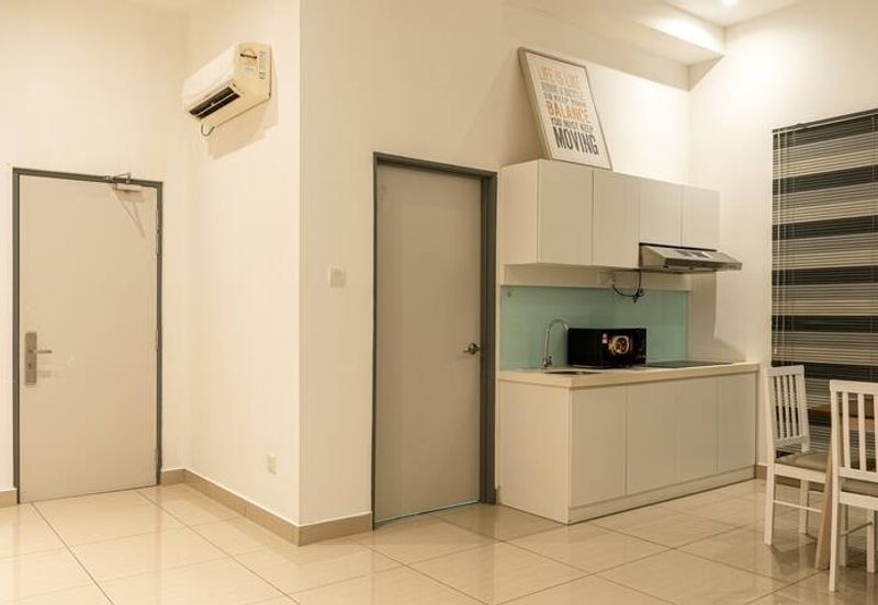 MANHATTAN @ Austin Heights