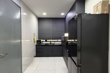 The Canal Garden South, Horizon Hills