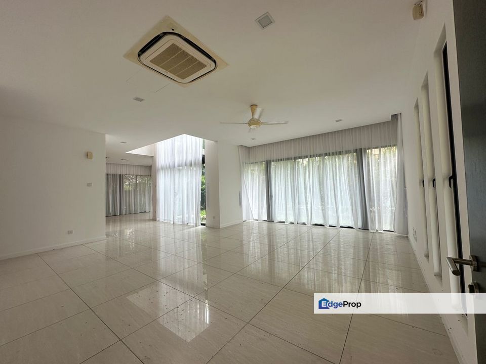 2 Storey semi detached at leisure farm for sale, Johor, Gelang Patah