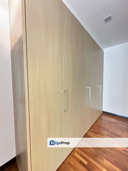 2 Storey semi detached at leisure farm for sale, Johor, Gelang Patah