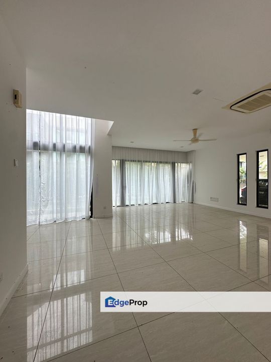 2 Storey semi detached at leisure farm for sale, Johor, Gelang Patah