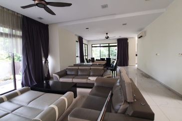 3-Storey Bungalow at The Hills, Horizon Hills for sale