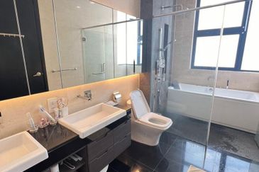 2-Storey Semi-D at The Cove, Horizon Hills for sale