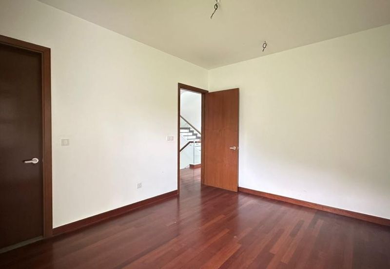 3-Storey Semi-D Corner at The Woodlands, Horizon Hills for sale