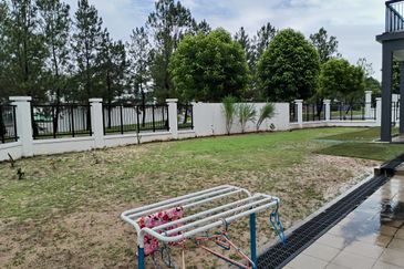 2-Storey Terrace Corner lot at Horizon Hills for sale