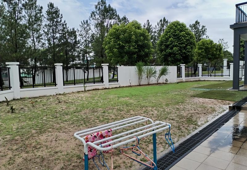 2-Storey Terrace Corner lot at Horizon Hills for sale