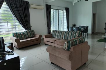 2-Storey Terrace Corner lot at Horizon Hills for sale