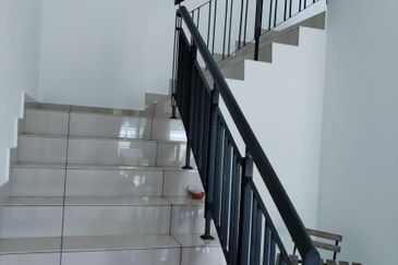 2-Storey Terrace Corner lot at Horizon Hills for sale