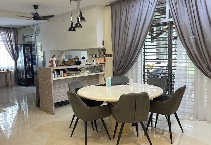 2-Storey Cornet unit at Horizon Hills for sale