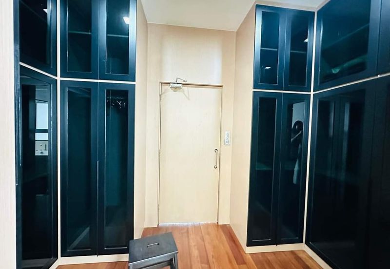 3 Storey SemiD good feng shui unit 