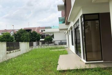 2-Storey Cluster Corner House at Horizon Hills for sale