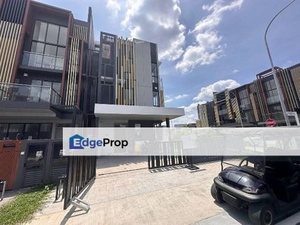 Taman Puchong Legenda End lot, Selangor, Puchong