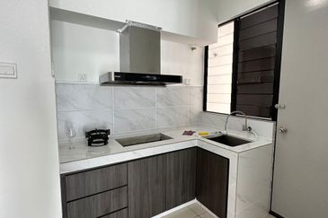 Anjung Hijau (Greenfield Apartment)