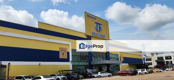 Taman Nusa Bestari (3 storey shoplot + RC roof) , Johor, 