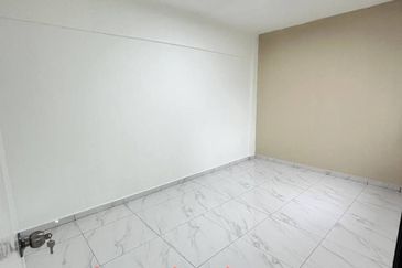 Lily & Jasmine Apartment