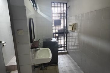 Aloha Tower Condominium