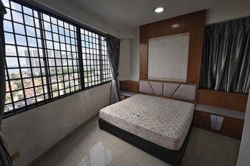 Aloha Tower Condominium