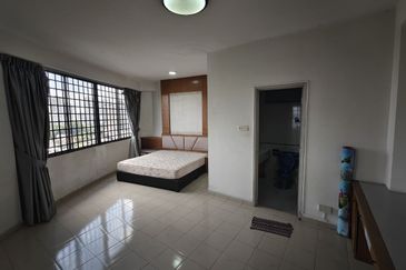 Aloha Tower Condominium