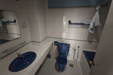 Aloha Tower Condominium